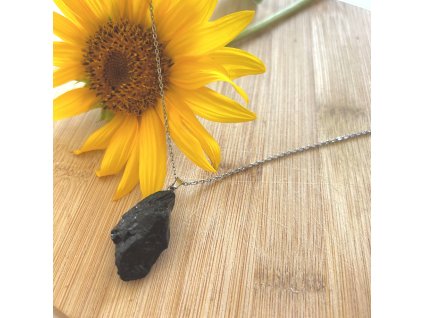 Prírodný prívesok TURMALÍN